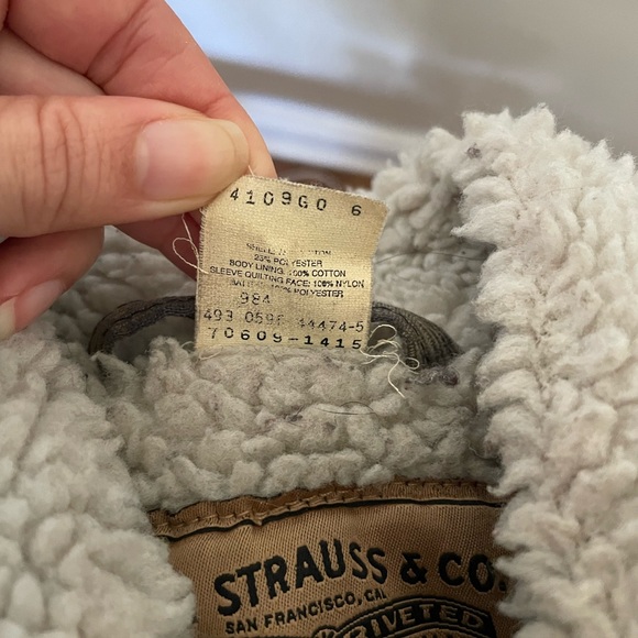 Vintage Levi's Men's Gray Sherpa Jacket - Picture 3 of 8